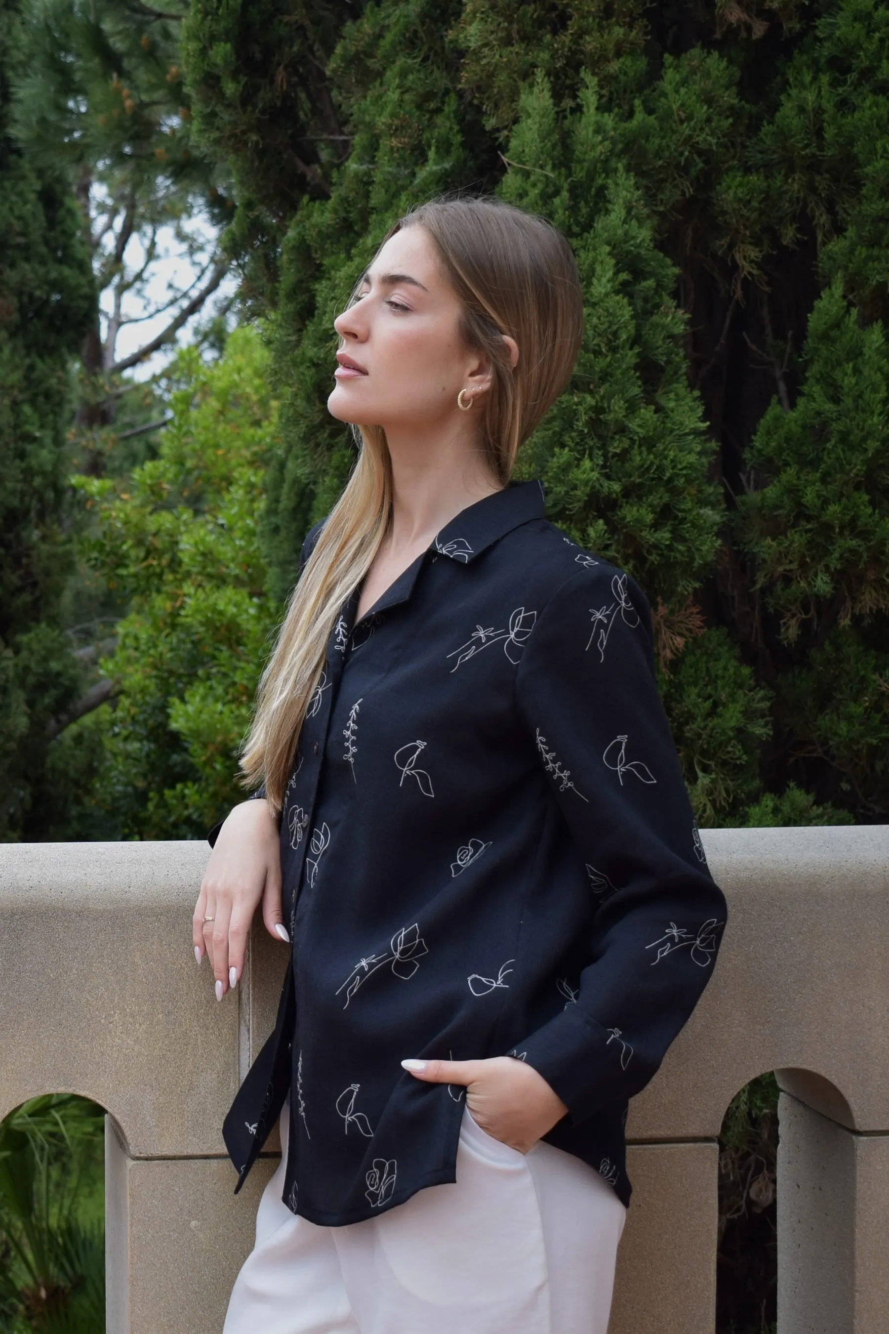 AA387 - Emma Linen Blouse