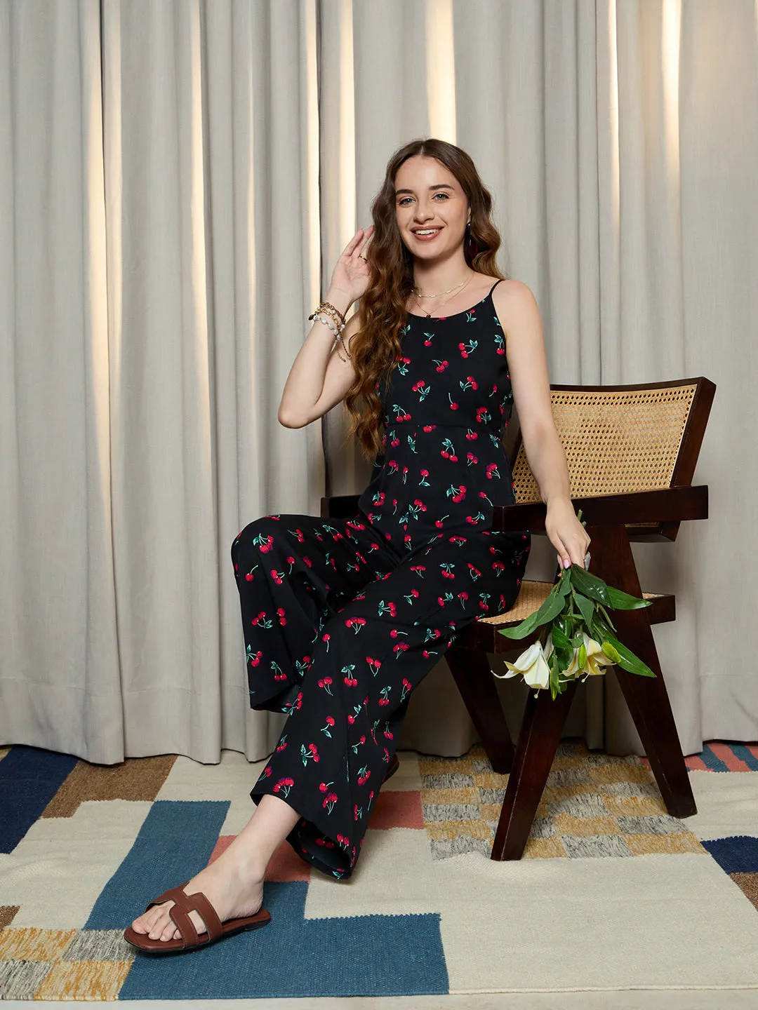 Berrylush Women Black Floral Print Shoulder Straps Basic Jumpsuit