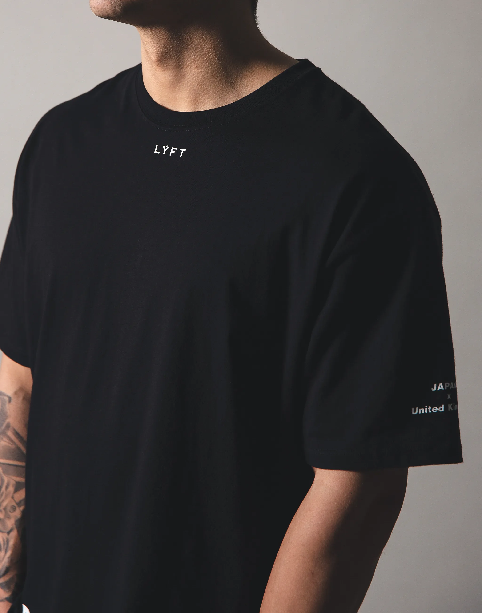 BORN TO LÝFT Big T-Shirt - Black