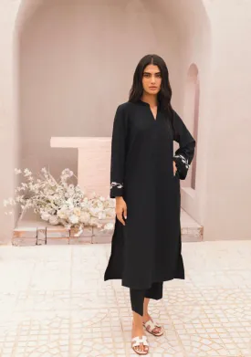 Laidback Luxe '23 - Raven