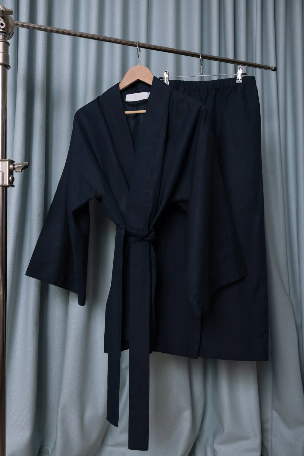 The Travel Pant - Navy